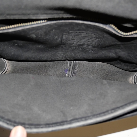 Coach - Picture 4 of 6